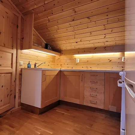 Charming Attic With A Private Entrance Апартаменти *